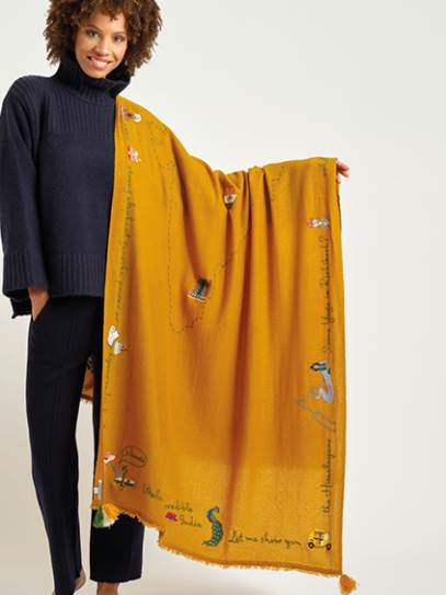 Sweater „Viola“, Trousers „Agatha“, Plaid „Holiday“ India