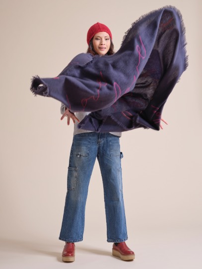 <Shawl &bdquo;Love Love Love&ldquo;;Cardigan &bdquo;Philippa&ldquo;;Sweater &bdquo;Vento&ldquo; Stripes;Hat &bdquo;Emilia&ldquo;
