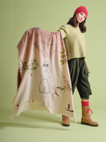 Sweater &bdquo;Nina&ldquo; Jacquart stripes;Plaid &bdquo;Deep Forest&ldquo;;Hat &bdquo;Emilia&ldquo;