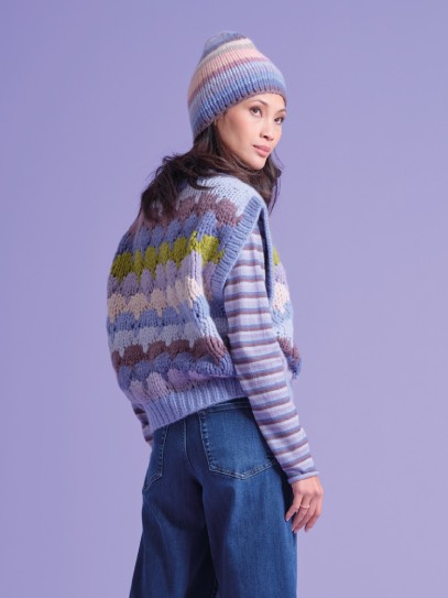 Pullunder &bdquo;Starlight&ldquo; handknit;Sweater &bdquo;Nunu&ldquo; stripes;Hat &bdquo;Pauli&ldquo; Stripes