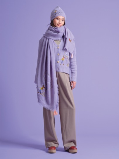 Cardigan &bdquo;Gwin Dogwoman&ldquo;;Hat &bdquo;Pauli Dogwoman&ldquo;;Shawl &bdquo;Dogwoman&ldquo;