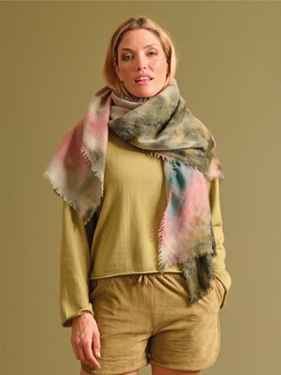 Sweater &bdquo;Sole felted&ldquo; roundneck; Shawl &bdquo;Fusion&ldquo; 4-side fringes (rose/green)